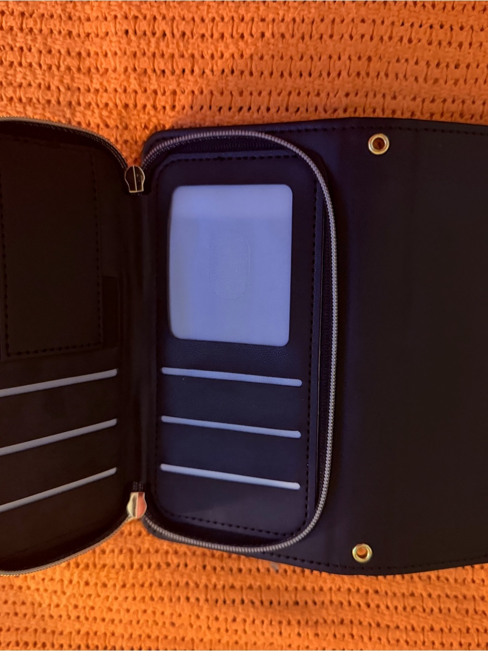 iPhone 16 Cases (bundle) - Picture 10 of 13
